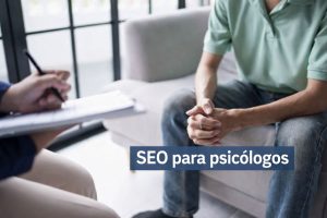 Hombre sentado en consulta de psicólogo